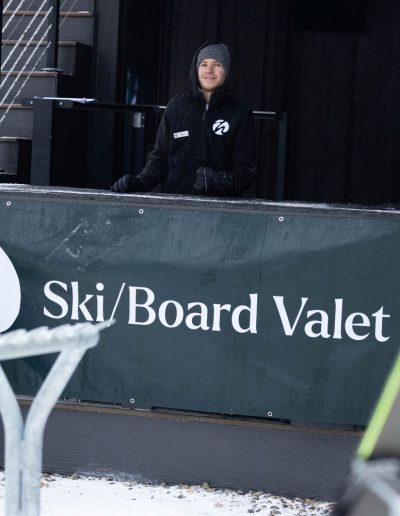 Kids playing in snow at Hatley Pointe