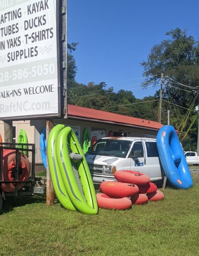 Tuckaseegee Outfitters funyaks rafts tubes and kayaks in Whittier NC