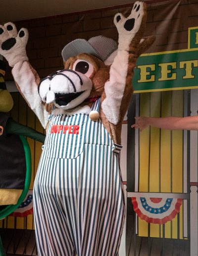 Hopper and Porter characters performing at Tweetsie Railroad